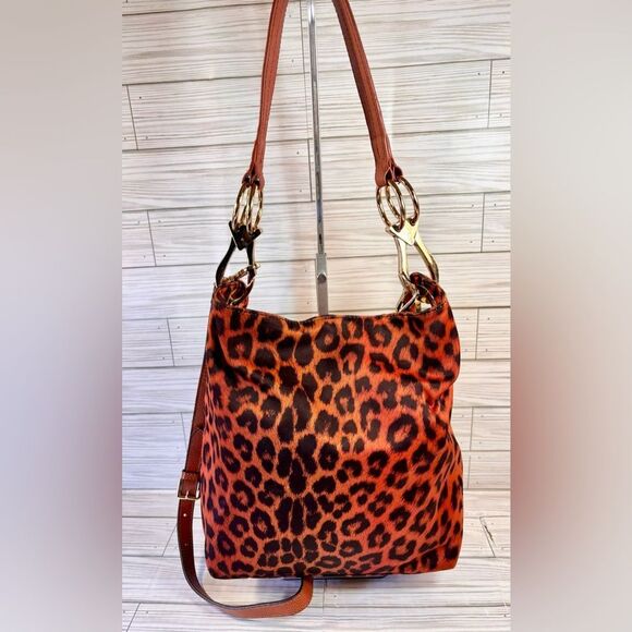 061-JPK Paris Animal Print Nylon shoulder bag w/ crossbody strap - Picture 3 of 11